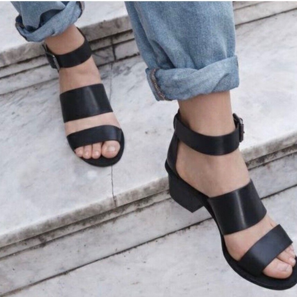 Madewell leather sandals 6.5 Black